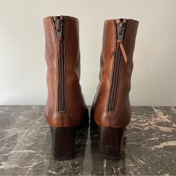 60% Off! 1990s Stuart Weitzman Brown Leather Square Toe Western Booties 6 - 6.5 - Picture 3 of 5
